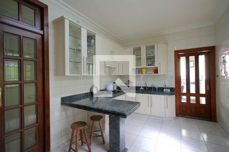 Casa à venda com 261m², 4 quartos e 2 vagasCozinha