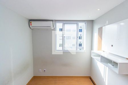 Quarto 1 de apartamento para alugar com 2 quartos, 53m² em Colégio, Rio de Janeiro