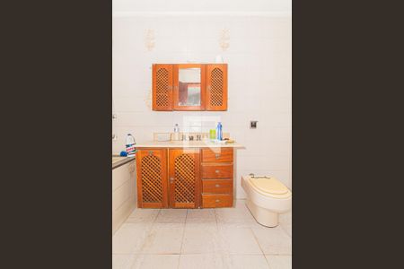 Casa à venda com 250m², 5 quartos e 5 vagasBanheiro