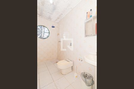 Casa à venda com 250m², 5 quartos e 5 vagasBanheiro 2