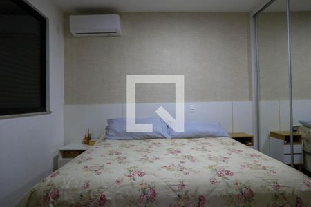 Suíte de apartamento para alugar com 3 quartos, 108m² em Santo Antônio, Belo Horizonte