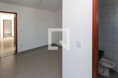 Casa à venda com 67m², 3 quartos e 2 vagasSuite