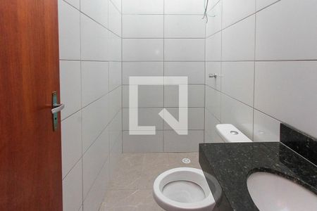 Casa à venda com 67m², 3 quartos e 2 vagasBanheiro Social