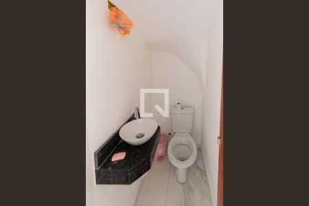 Casa à venda com 67m², 3 quartos e 2 vagasLavaderia