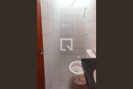 Casa à venda com 67m², 3 quartos e 2 vagasBanheiro Social