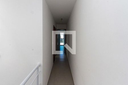 Corredor de casa à venda com 3 quartos, 67m² em Vila Virginia, São Paulo