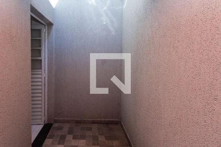 Casa à venda com 67m², 3 quartos e 2 vagasÁrea de Serviço