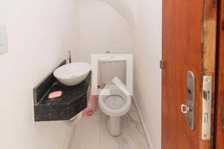 Casa à venda com 67m², 3 quartos e 2 vagasLavaderia