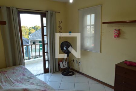 Casa de condomínio à venda com 300m², 4 quartos e 2 vagas Casa de condomínio à venda com 300m², 4 quartos e 2 vagasQuarto 2 - Casa 1