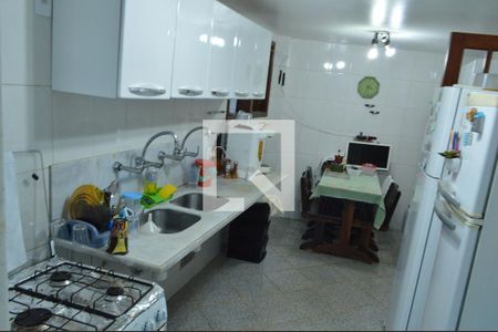 Casa de condomínio à venda com 300m², 4 quartos e 2 vagas Casa de condomínio à venda com 300m², 4 quartos e 2 vagasCozinha- Casa 1