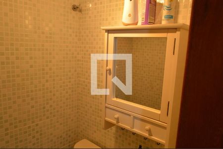 Casa de condomínio à venda com 300m², 4 quartos e 2 vagas Casa de condomínio à venda com 300m², 4 quartos e 2 vagasLavabo - Casa 2