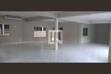 Casa de condomínio à venda com 300m², 4 quartos e 2 vagas Casa de condomínio à venda com 300m², 4 quartos e 2 vagasÁrea comum - Salão de festas