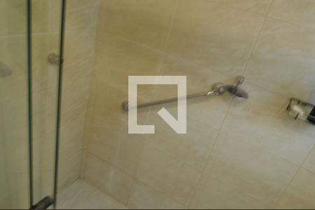 Casa de condomínio à venda com 300m², 4 quartos e 2 vagas Casa de condomínio à venda com 300m², 4 quartos e 2 vagasBanheir da Suite - Casa 1