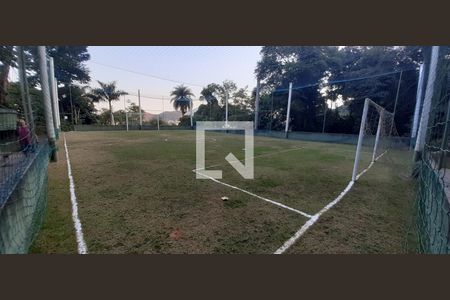 Casa de condomínio à venda com 300m², 4 quartos e 2 vagas Casa de condomínio à venda com 300m², 4 quartos e 2 vagasCampo de Futebol