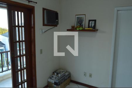 Casa de condomínio à venda com 300m², 4 quartos e 2 vagas Casa de condomínio à venda com 300m², 4 quartos e 2 vagasQuarto 1 - Casa 1