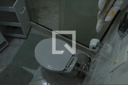 Casa de condomínio à venda com 300m², 4 quartos e 2 vagas Casa de condomínio à venda com 300m², 4 quartos e 2 vagasBanheiro da Suite 2 - Casa 1