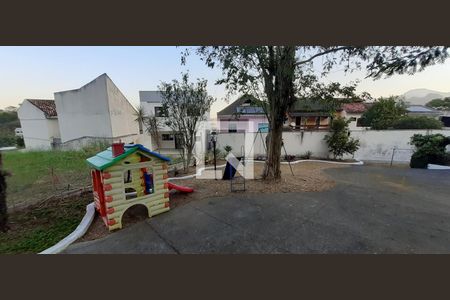 Casa de condomínio à venda com 300m², 4 quartos e 2 vagas Casa de condomínio à venda com 300m², 4 quartos e 2 vagasÁrea comum - Playground