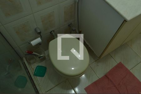 Casa de condomínio à venda com 300m², 4 quartos e 2 vagas Casa de condomínio à venda com 300m², 4 quartos e 2 vagasBanheiro 1 - Casa 1