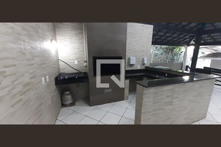 Casa de condomínio à venda com 300m², 4 quartos e 2 vagas Casa de condomínio à venda com 300m², 4 quartos e 2 vagasÁrea comum - Churrasqueira