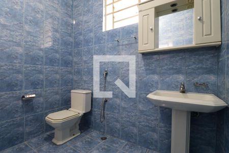 Casa à venda com 180m², 4 quartos e sem vagaBanheiro