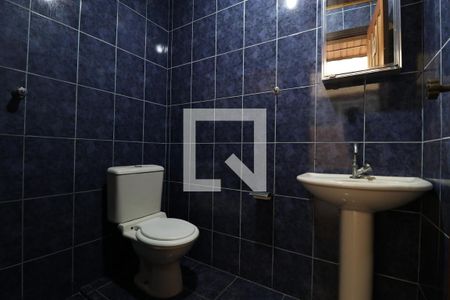 Casa à venda com 180m², 4 quartos e sem vagaBanheiro 2