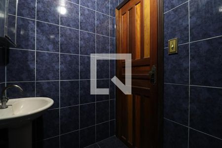 Casa à venda com 180m², 4 quartos e sem vagaBanheiro 2