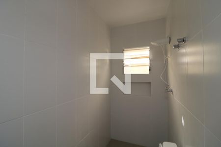 Banheiro de kitnet/studio para alugar com 1 quarto, 50m² em Jardim Imperador (zona Leste), São Paulo