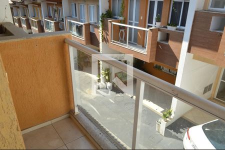 Casa de condomínio à venda com 91m², 3 quartos e 1 vagaVaranda