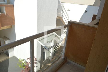 Casa de condomínio à venda com 91m², 3 quartos e 1 vagaVaranda