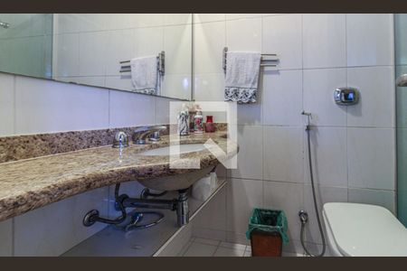 Casa de condomínio à venda com 650m², 3 quartos e 3 vagasSuíte 1 - Banheiro 1