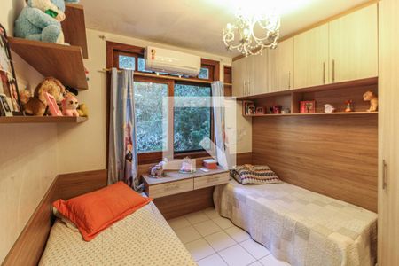 Casa de condomínio à venda com 650m², 3 quartos e 3 vagasSuíte 2