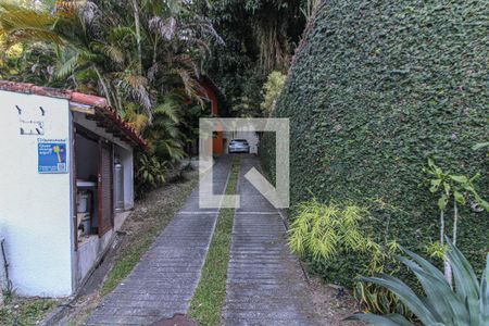 Casa de condomínio à venda com 650m², 3 quartos e 3 vagasPlaca Quinto Andar