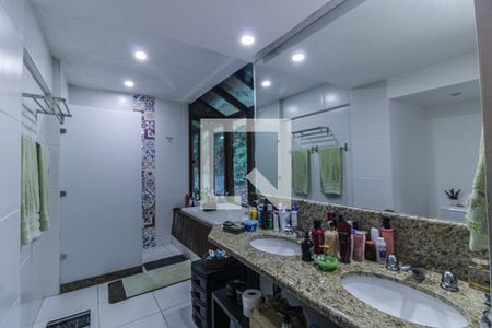 Casa de condomínio à venda com 650m², 3 quartos e 3 vagasSuíte 1 - Banheiro 2