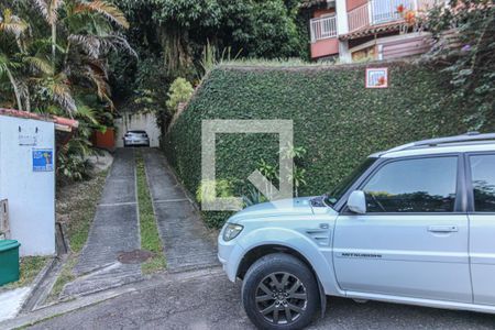 Casa de condomínio à venda com 650m², 3 quartos e 3 vagasPlaca Quinto Andar