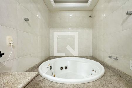 Apartamento à venda com 170m², 5 quartos e 1 vagaBanheiro Suíte 2