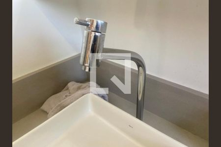 Apartamento à venda com 57m², 2 quartos e 1 vaga Apartamento à venda com 57m², 2 quartos e 1 vagaBanheiro do Quarto 2