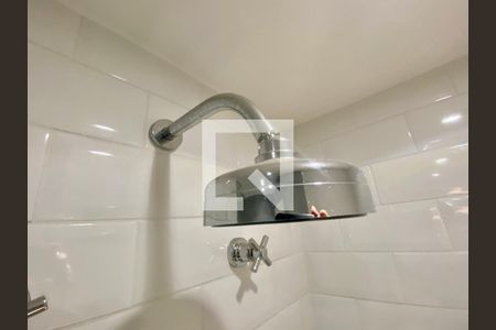 Apartamento à venda com 57m², 2 quartos e 1 vaga Apartamento à venda com 57m², 2 quartos e 1 vagaBanheiro