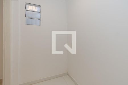 Closet da Suíte de casa para alugar com 1 quarto, 72m² em Jardim Aeroporto, São Paulo
