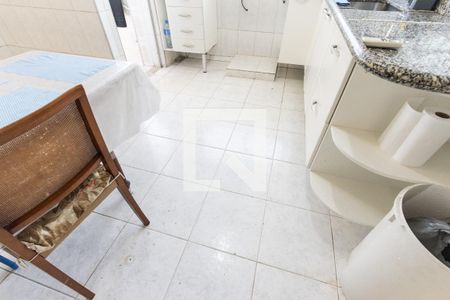 Apartamento à venda com 122m², 3 quartos e sem vagaCozinha