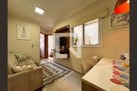 Sala de apartamento à venda com 2 quartos, 49m² em Vila Eldízia, Santo André
