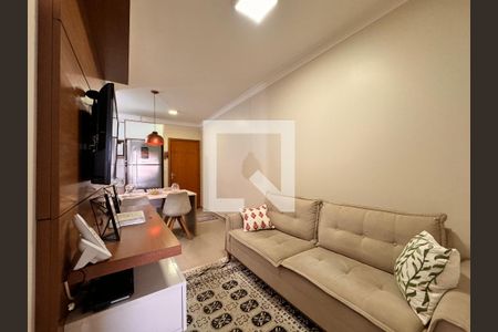 Sala de apartamento à venda com 2 quartos, 49m² em Vila Eldízia, Santo André