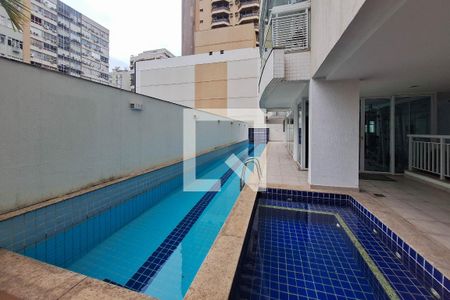 Apartamento à venda com 98m², 3 quartos e 2 vagas Apartamento à venda com 98m², 3 quartos e 2 vagasÁrea comum - Piscina