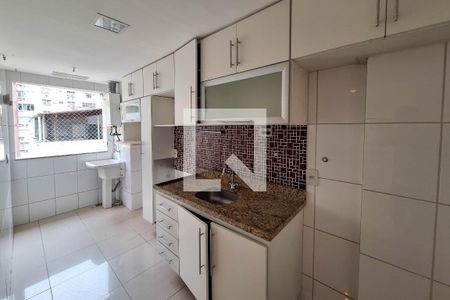 Apartamento à venda com 98m², 3 quartos e 2 vagas Apartamento à venda com 98m², 3 quartos e 2 vagasCozinha