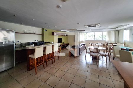 Apartamento à venda com 98m², 3 quartos e 2 vagas Apartamento à venda com 98m², 3 quartos e 2 vagasEspaço Gourmet