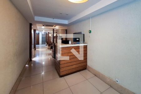 Apartamento à venda com 98m², 3 quartos e 2 vagas Apartamento à venda com 98m², 3 quartos e 2 vagasFachada e portaria