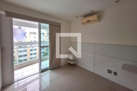 Apartamento à venda com 98m², 3 quartos e 2 vagas Apartamento à venda com 98m², 3 quartos e 2 vagasSuíte