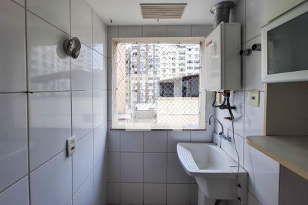 Apartamento à venda com 98m², 3 quartos e 2 vagas Apartamento à venda com 98m², 3 quartos e 2 vagasÁrea de Serviço