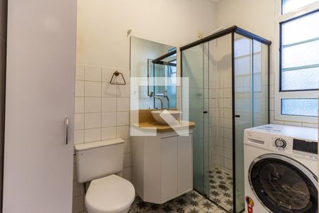 Banheiro de kitnet/studio para alugar com 1 quarto, 28m² em Higienópolis, São Paulo