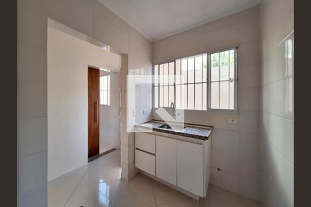 Cozinha de casa para alugar com 1 quarto, 150m² em Jardim do Colégio (zona Norte), São Paulo