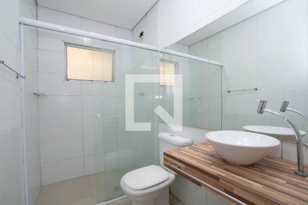 Banheiro de casa para alugar com 1 quarto, 30m² em Jardim Santa Helena, Guarulhos